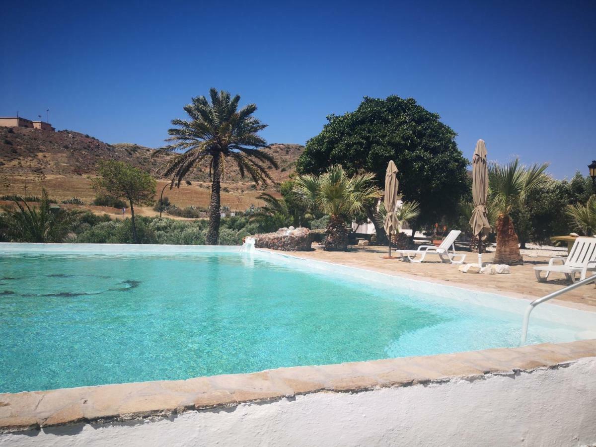 Casas Rurales Cortijo Torreblanca Parque Cabo De Gata เอล ปอโซ เด ลอส ไฟรเลส ภายนอก รูปภาพ